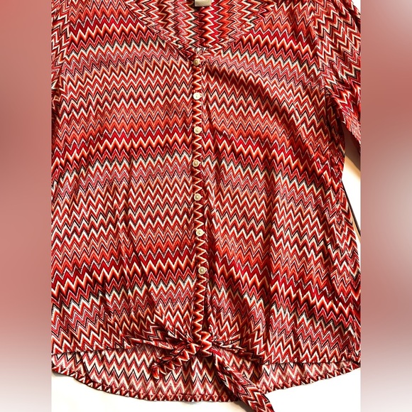 Lucky Brand Live in Love Women’s Chevron Patterned Red Blouse Size Small - Picture 2 of 12